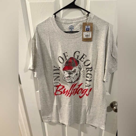Knights Apparel Gray University of Georgia Bulldogs Tee - Picture 1 of 7